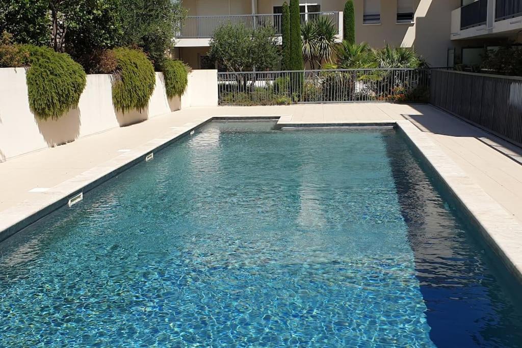 Appartement 2 Pers, Terrasse, Piscine, Parking